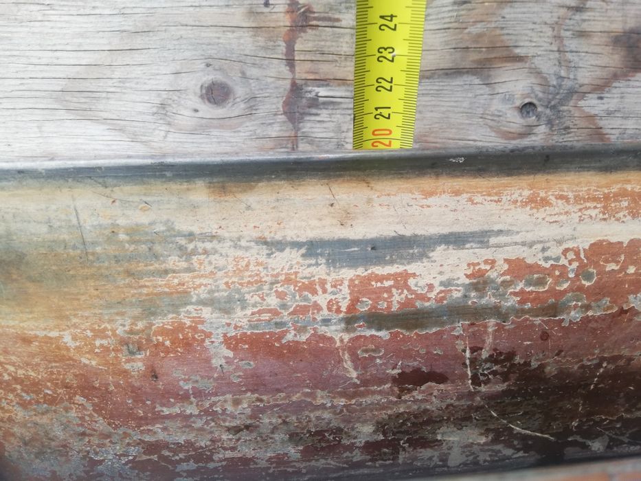 Pojemnik miedziany na wodę z kranikiem