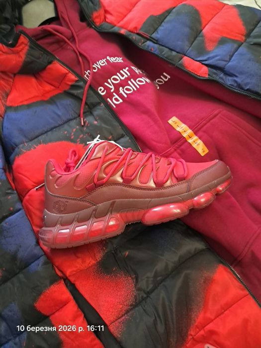 Кросівки CROPP 43