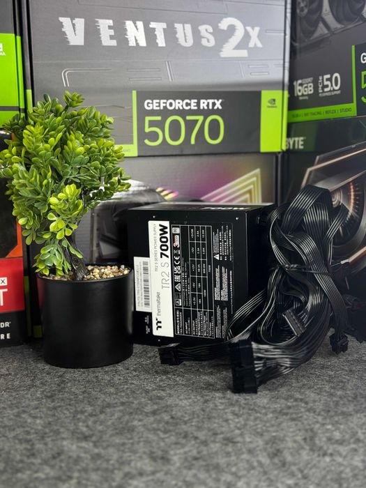 Блок живлення Thermaltake TR2 S 700W | 80 PLUS | МАГАЗИН | Гарантія 90 днів