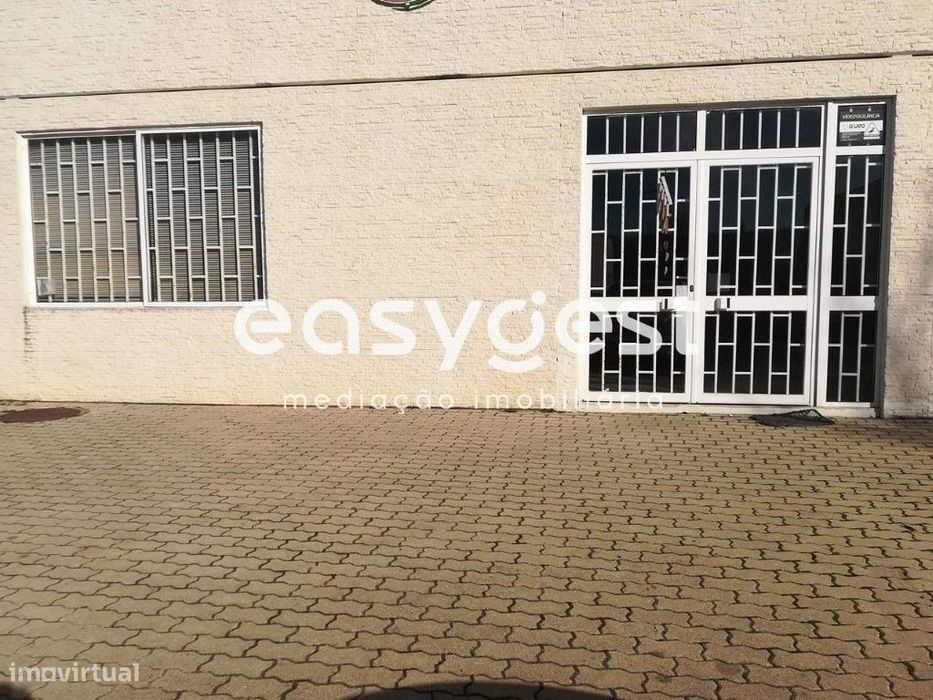 Armazéns no Parque Industrial