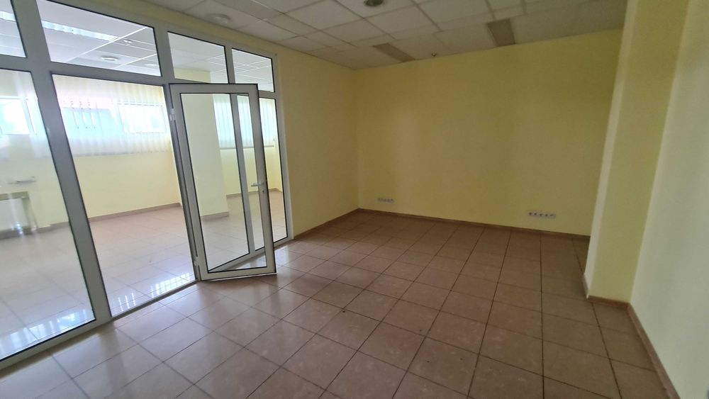 Аренда под офис 50 м2, 3 этаж, м. "23 Августа", в ТРЦ ЭКСПРЕСС