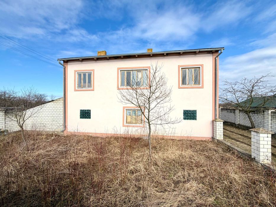 Продаж будинку в с. Семигинів