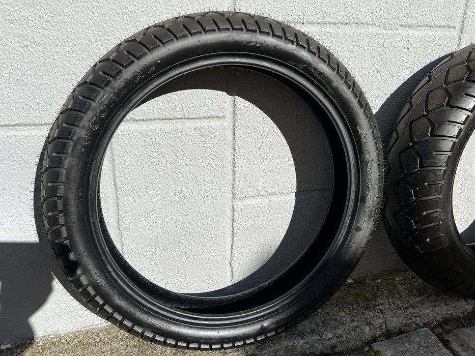 Pneus para moto novos