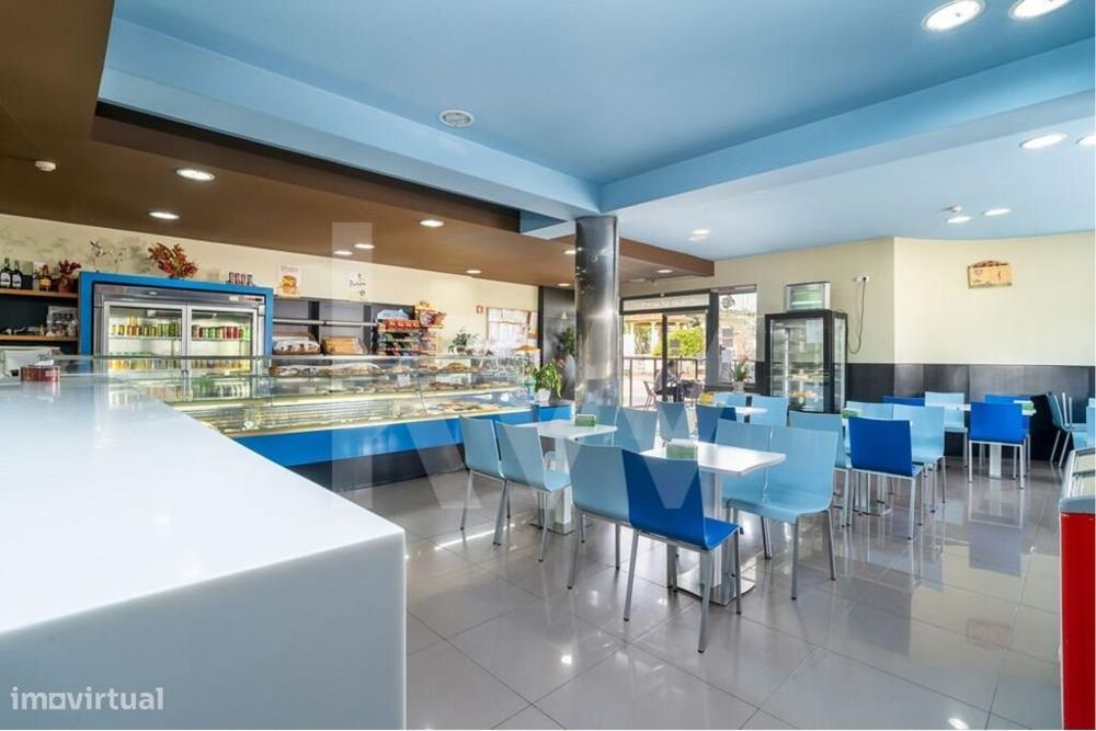 Padaria Pastelaria com fabrico próprio para Trespasse