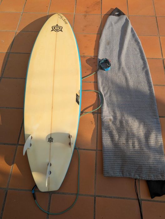 Prancha de Surf 6'22" (188 cm) "Surfing Series", Shaper Railton Lemos Design + board sock + leas Island Style