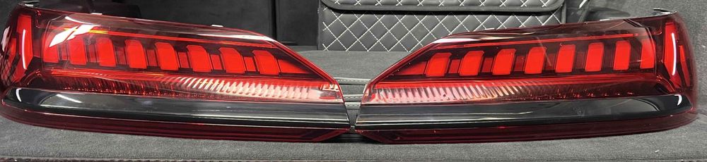 Задні фари AUDI Q7 2021