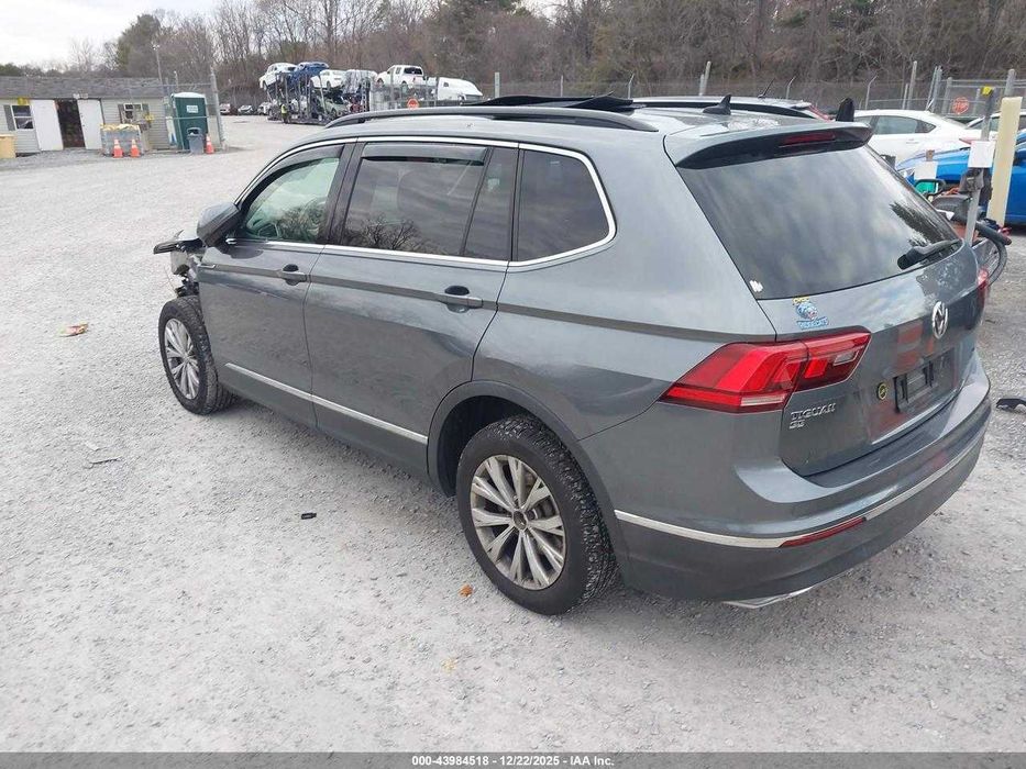 VOLKSWAGEN Tiguan SE, 2017