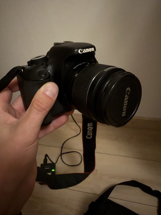 Aparat Canon EOS 600D