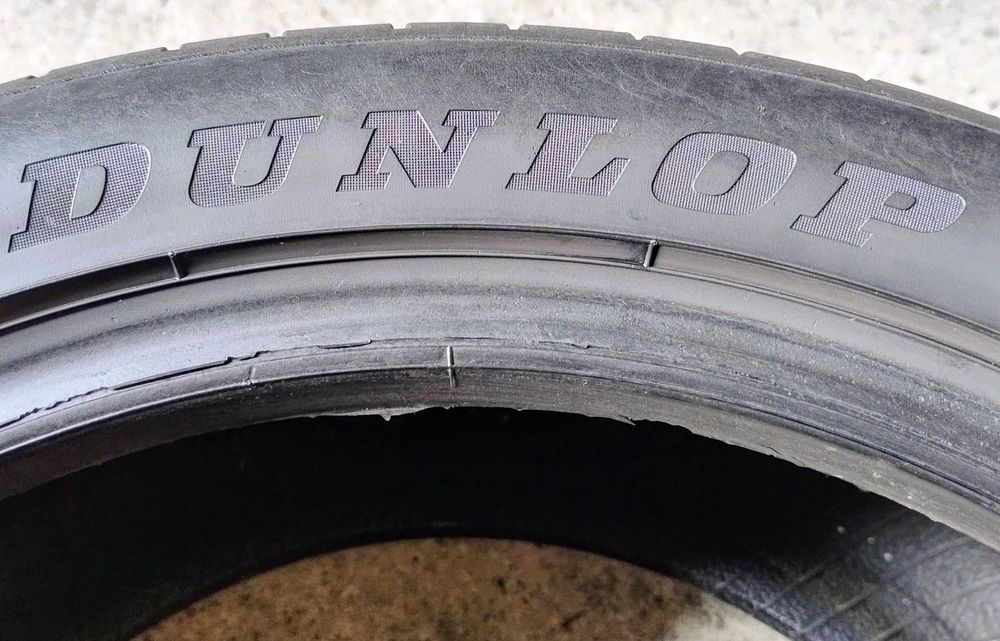 Шини літні R17 235/45 Dunlop Sport Maxx RT2