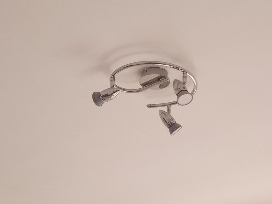 Candeeiros como novos..425604549098885121