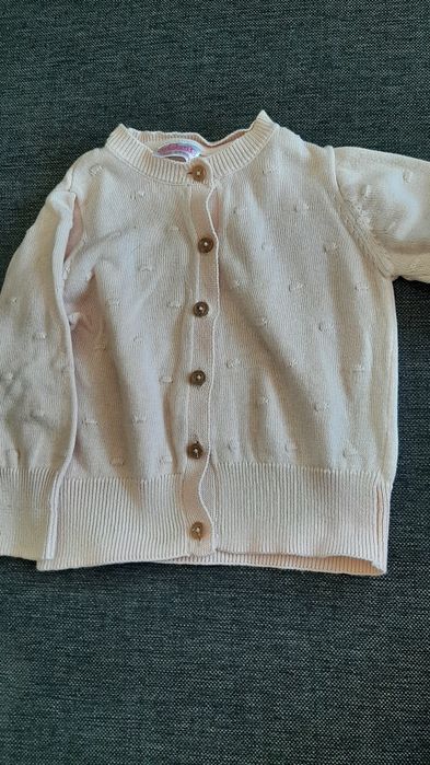 Zestaw body Newbie, spodnie Disney i sweterek So Cute, rozm. 74, stan