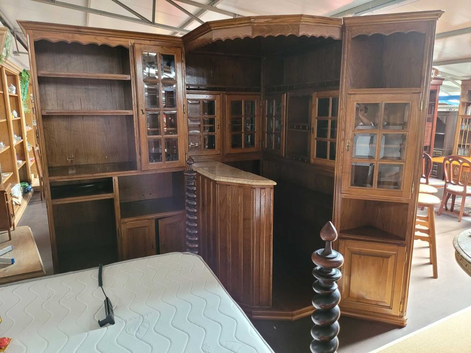 Móvel de canto em madeira com bar - Muito bom estado geral