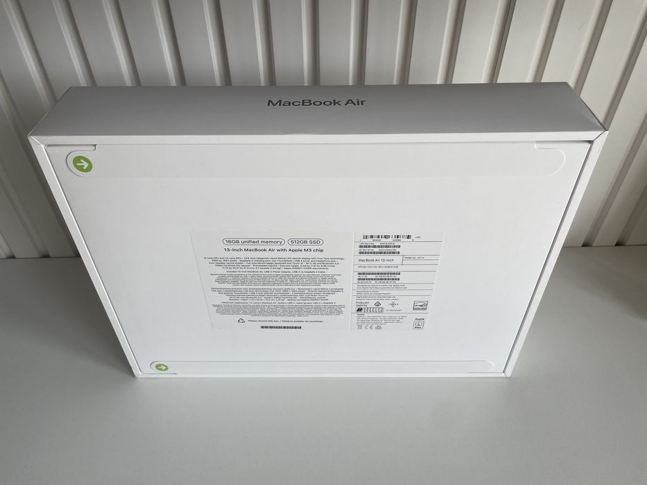 Macbook M3 nowy 16/512