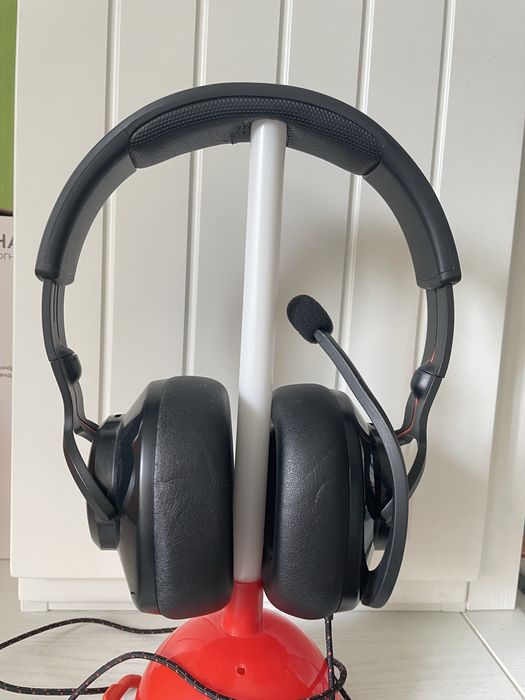 Наушники JBL Quantom 200