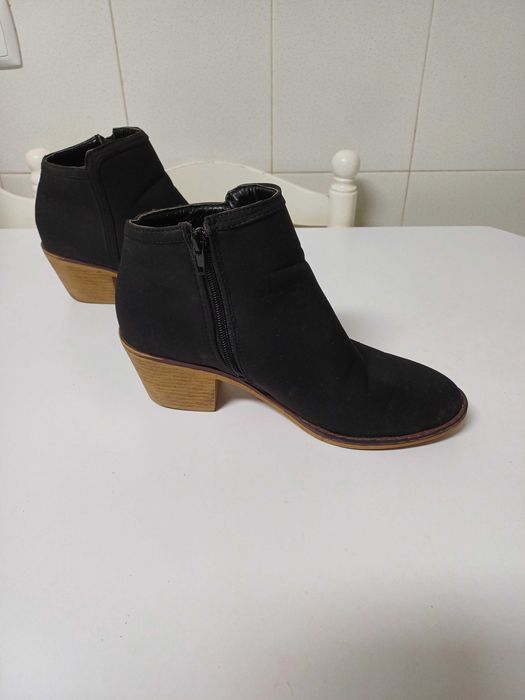 Botas de senhora Esmara Nº39