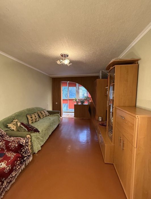Продам 2/2/5 вул.Курсова 40.ЦЕНТР МІСТА