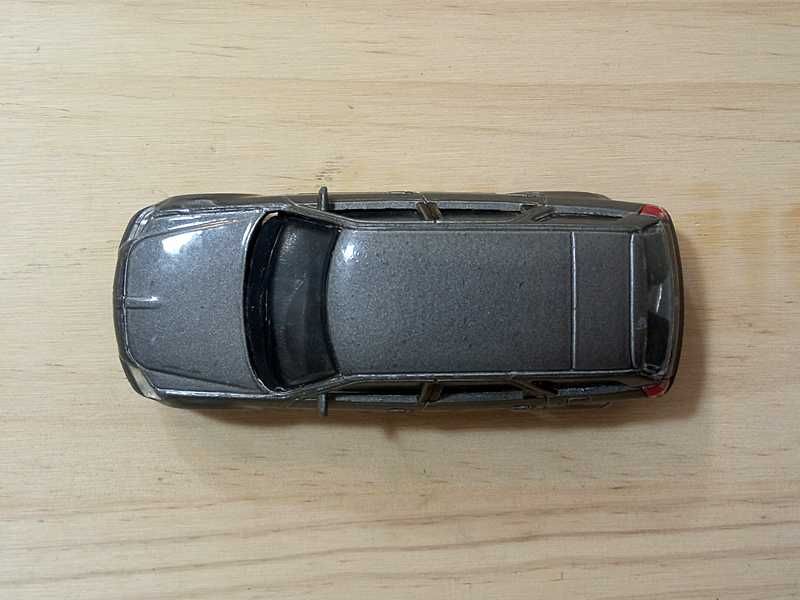 Dodge Magnum RT - Bburago