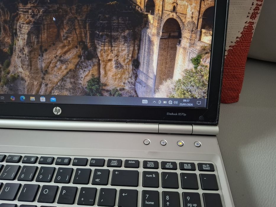 Portátil HP Elitebook 8570p