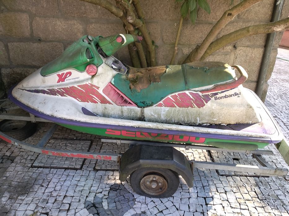Mota de água seedoo mais atrelado
