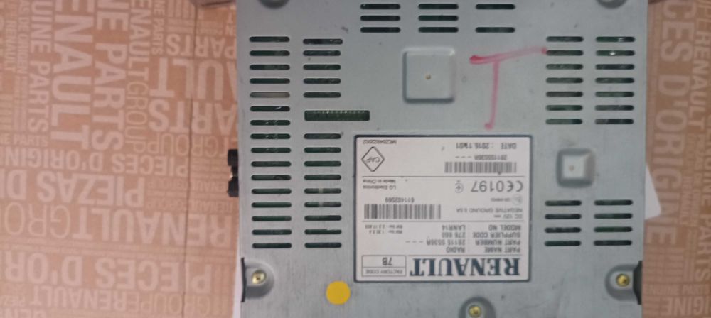 Ecrã Display e Radio