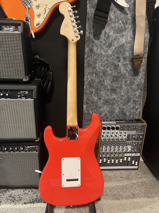 Squier affinity stratocaster в хорошому стані