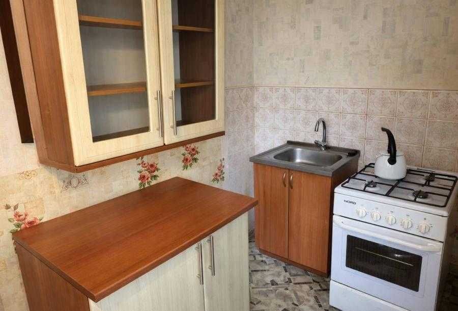 Продам квартира См Безлюдовка Харьковская обл.Метростроителей