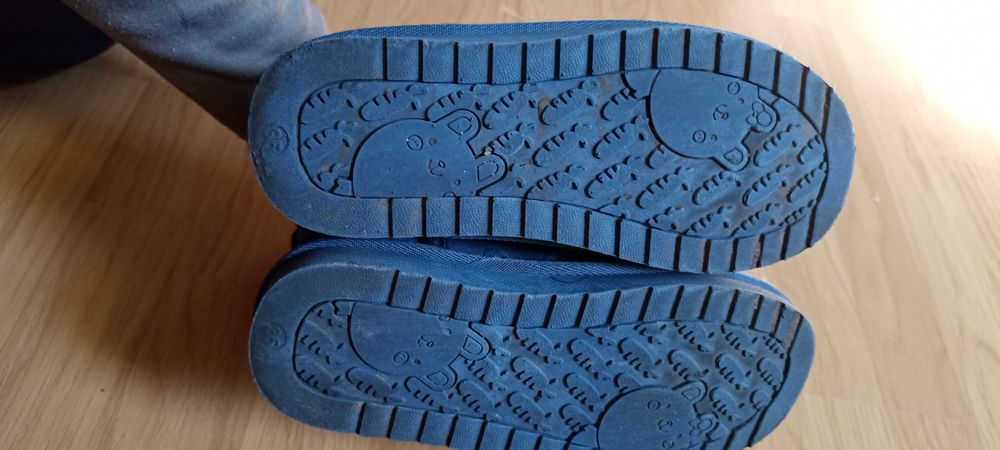 Kozaki krótkie botki śniegowce 35 wkładka 21cm jak nowe