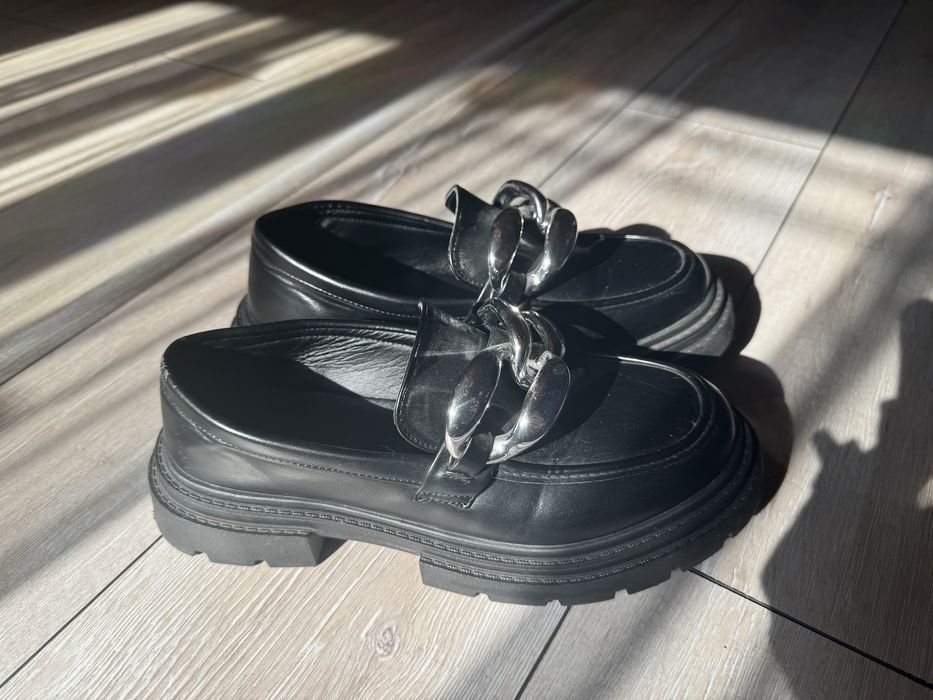 Лоферы на тракторной подошве