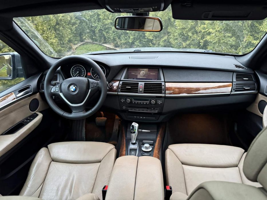 BMW X5 e70 3.0 D xDrive panorama