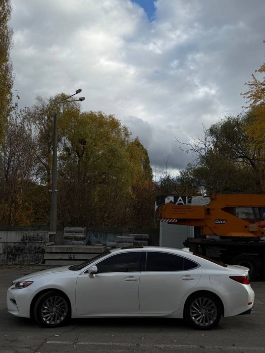 ЛЕКСУС ES 350 седан