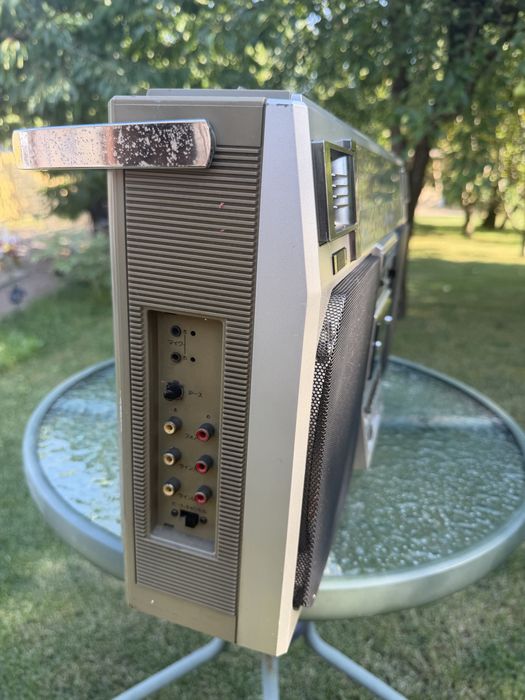 Продам магнитолу DIATONE JR-711