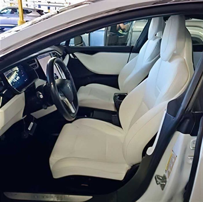 Tesla Model S P100D      2017