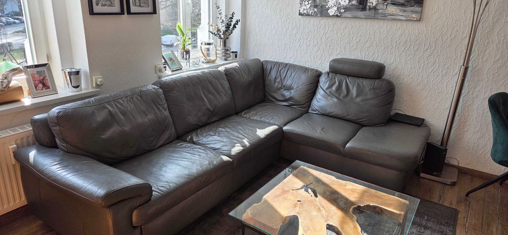 Skórzana rozkładana sofa