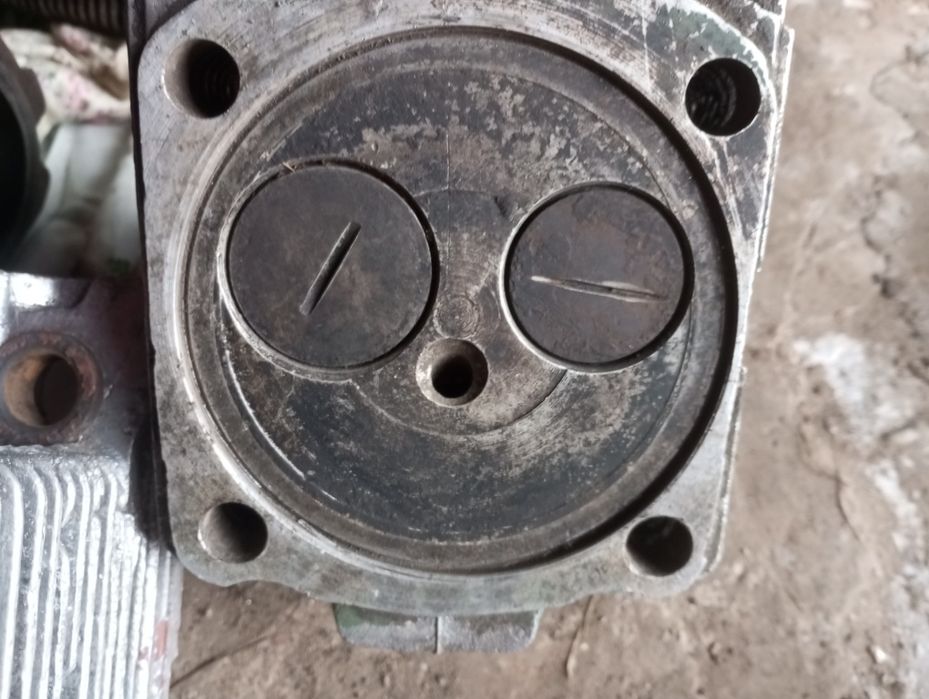 поршньова група,на трактор  т25