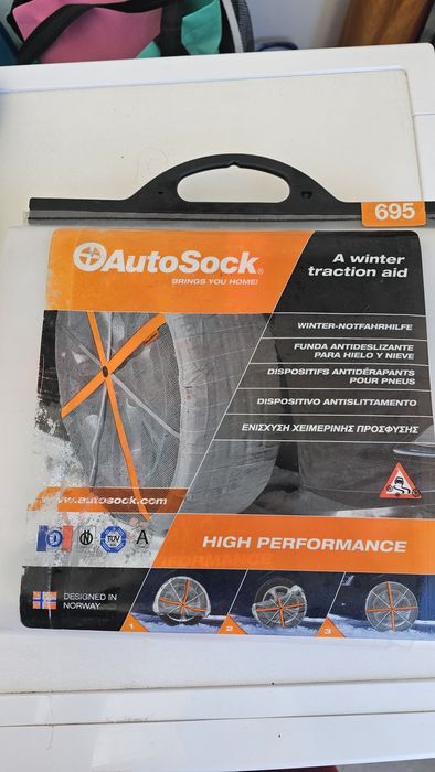 Meias de neve para pneus HP 695