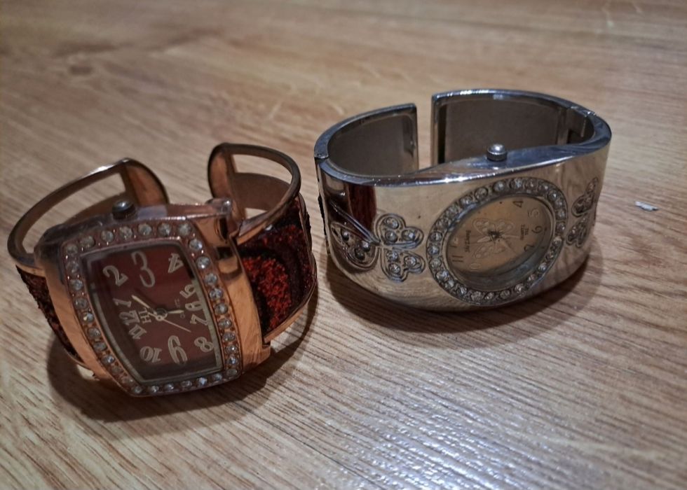 Часы женские кварцевые в хорошем состоянии