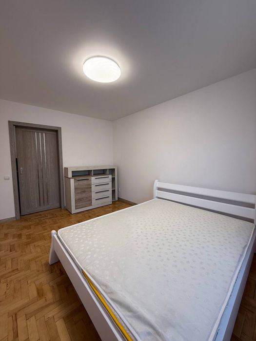 Здам в оренду 2 кімнатну великої площі