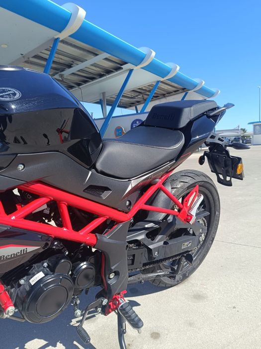 Benelli BN 125 – Impecável