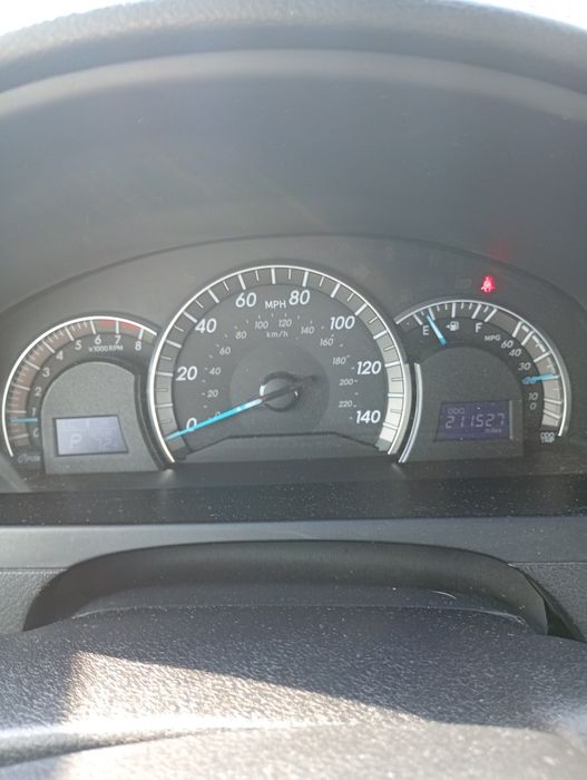 Toyota Camry xv50 z LPG do roboty rozrząd nowe bad techniczne