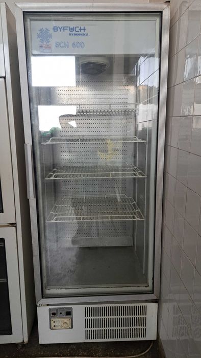 Chłodnie witryna dżwi szklane  duże dzielone lub nie