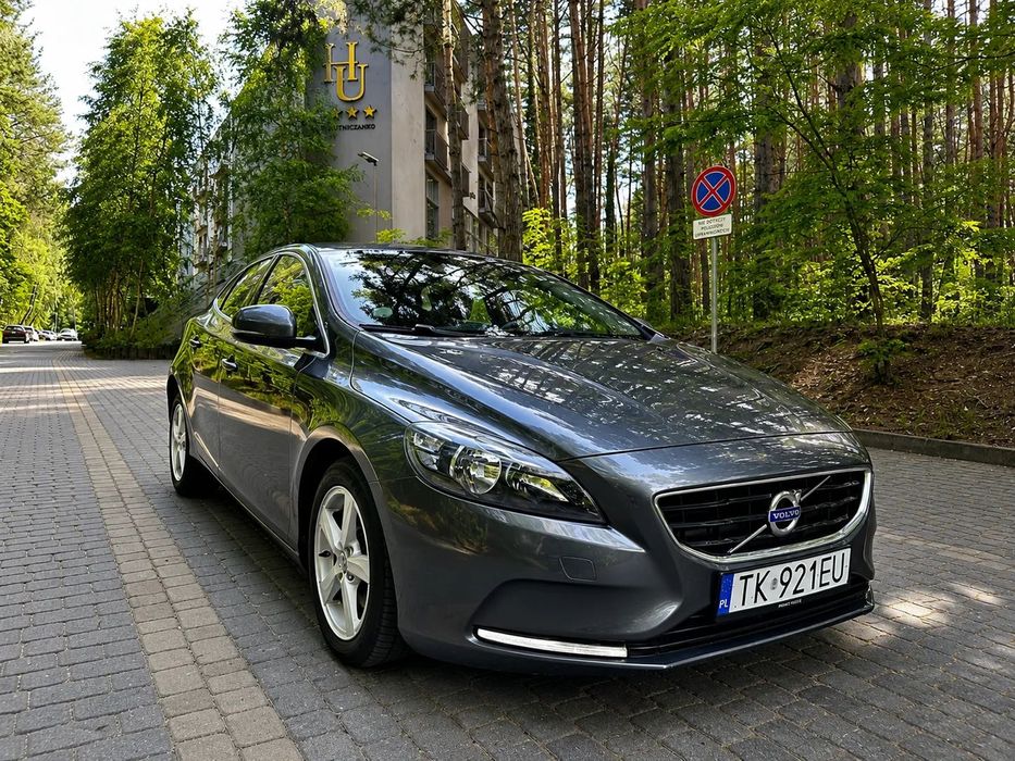 Volvo V40 2013 Volvo V40 D2 1.6 Diesel 114 KM Automatyczna Skrzynie Biegów