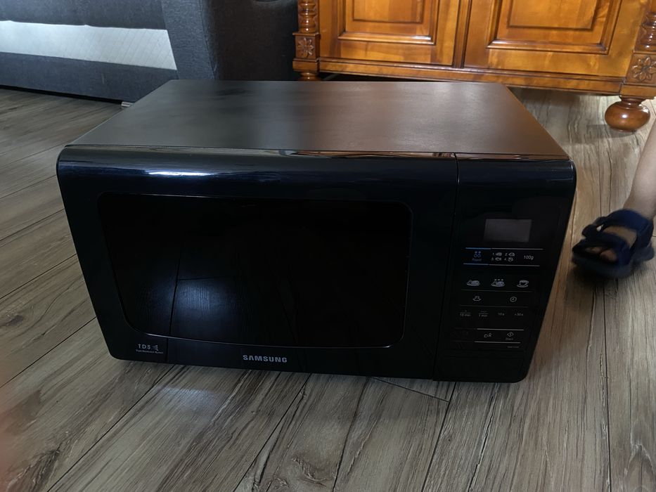 Mikrofalowka samsung