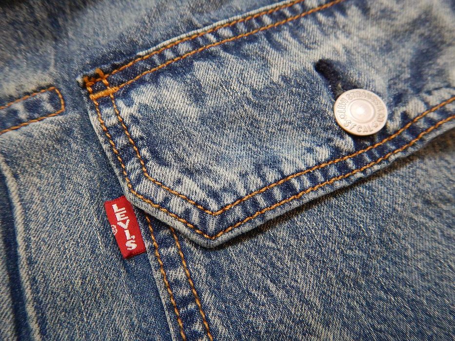 Супер ціни ! Продам джинсову куртку-Levis -L .Нова. Оригінал .