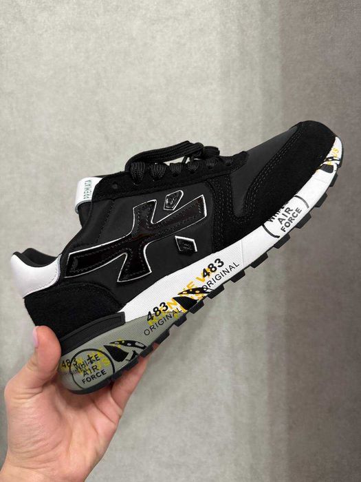 кросівки premiata