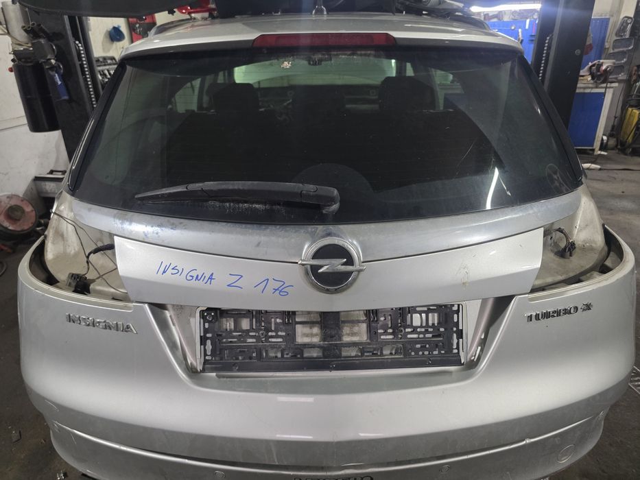 Opel insignia Klapa tył z176