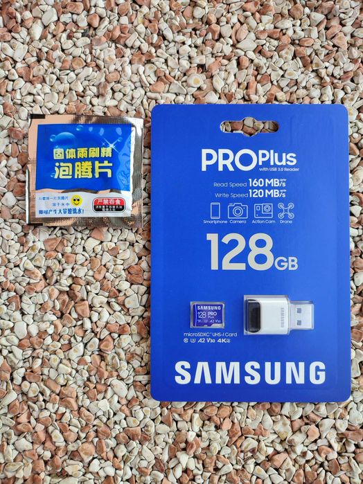 Detergent + karta pamięci microSDXC Samsung PRO Plus 128GB +czytnik.