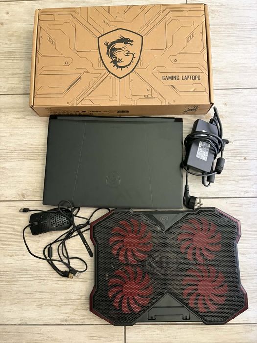 Laptop gamingowy MSI Katana 17 B12VFK-075XPL 17,3" i7-12650H  RTX4060