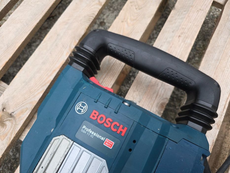 Bosch GSH 11 VC mlot wyburzeniowy sds max