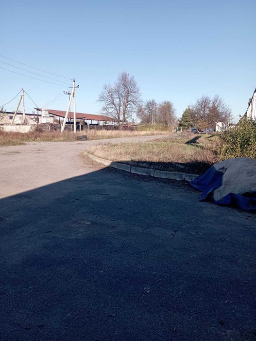 Продається комерційне приміщення с.Білозіря  вул .Стрижаченка буд.64.