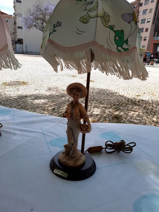 Candeeiro vintage em marfinite